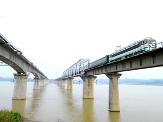 达成复线——嘉陵江铁路大桥